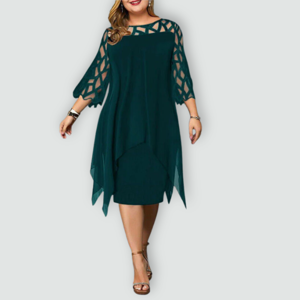 Maikee - Midi Dress in Plus Size