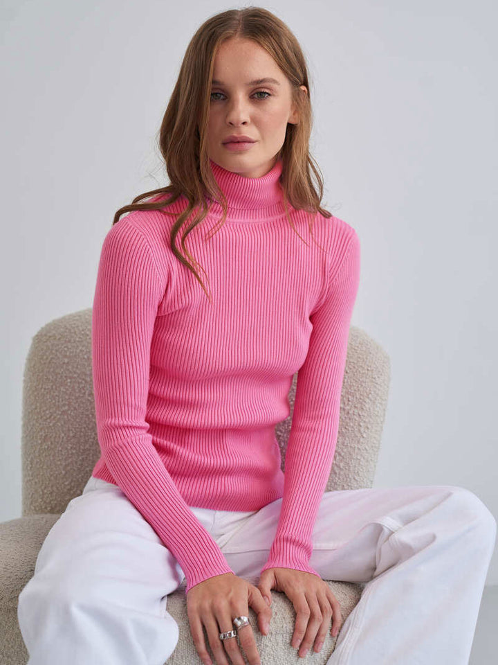 Sierra - Ribbed Turtleneck Sweater